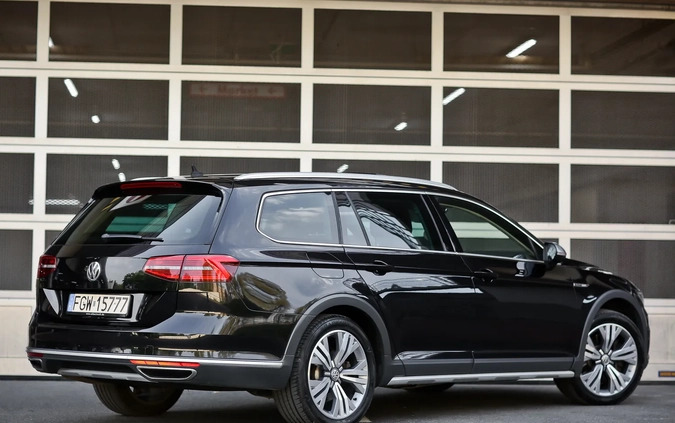 Volkswagen Passat cena 79900 przebieg: 221700, rok produkcji 2016 z Kłodawa małe 781